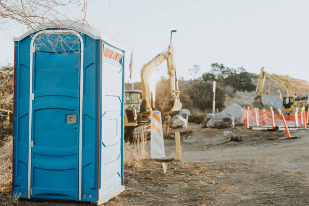 Best Portable restroom trailer rental  in Luling, TX